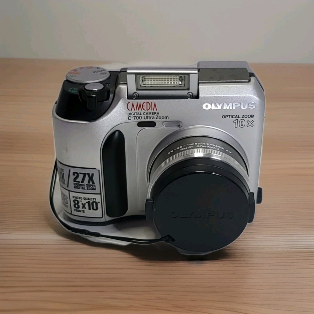 Vintage Olympus Camedia C-700‎ Ultra Zoom Digital Camera 2.1MP-Tested